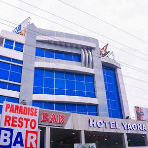 Yagna Inn Purnankuppam Exterior photo