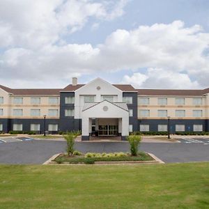 Macon Hotel & Suites Exterior photo