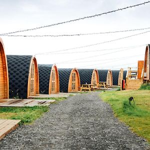 Open Meadow Glamping Pod - Let's go Hydro Hotel Drumbo Exterior photo