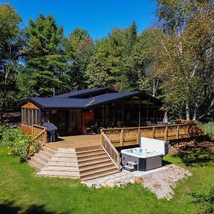 Red Cedar Chalet On Brady Lake Villa Hindon Hill Exterior photo