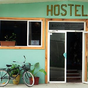 Dreamer'S Hostel Bocas Town Exterior photo