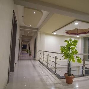 Hotel Yogiraj Shegaon Exterior photo