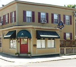 The Henry Collins Inn Newport Exterior photo