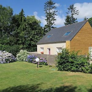 Kerherve Villa Cleden-Poher Exterior photo