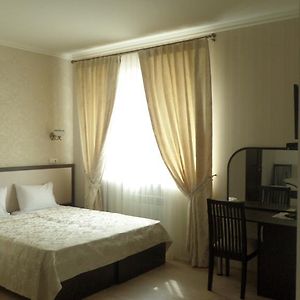 Royal Hotel Kharkov Room photo