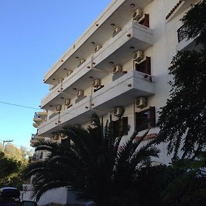 Oinoi Hotel Agios Kirykos  Exterior photo