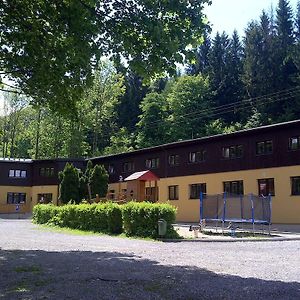 Penzion Zatisi Hotel Komorni Lhotka Exterior photo