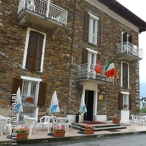 Il Campanile Hotel - La Cantina Del Pittore Miazzina Exterior photo