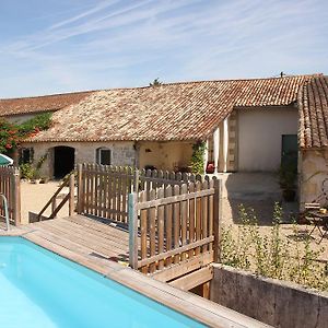 Gite Guillot - Hameau Calme 8Km De Jonzac Villa Nieul-le-Virouil Exterior photo