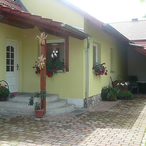 Landurlaub In Schiebsdorf Apartment Kasel-Golzig Exterior photo