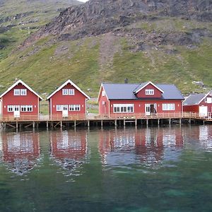 Sarnes Seaside Cabins Honningsvag Exterior photo