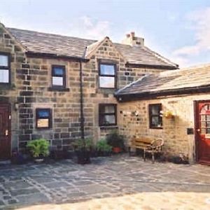 Chevin End Guest House Otley  Exterior photo