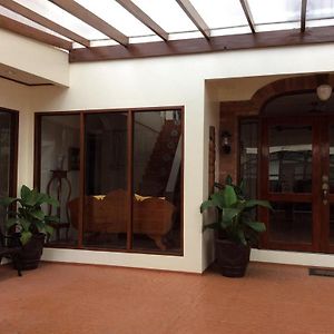 Casa Roces Bed&Breakfast Bed & Breakfast Legazpi Exterior photo