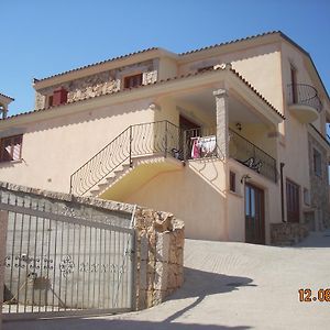 Dimora San Pietro Apartment Budoni Exterior photo