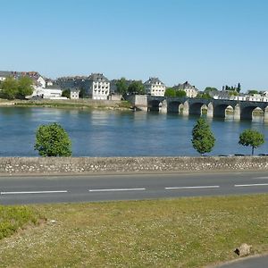 Rive Gauche Hotel Saumur Exterior photo