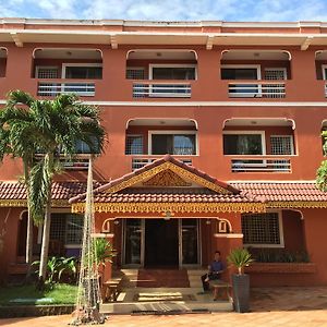 Mealy Chenda Hotel Sihanoukville Exterior photo