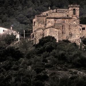 Castell D'Orpi Guest House Exterior photo