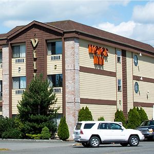 Village Inn & Suites Marysville Exterior photo