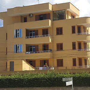 Apartments Vila Cala Durres Exterior photo