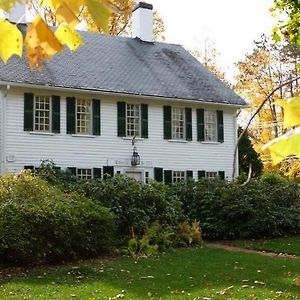 Fletcher Tavern Bed & Breakfast Hotel Westford Exterior photo