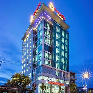 Amanda Hotel Ðồng Hới Exterior photo