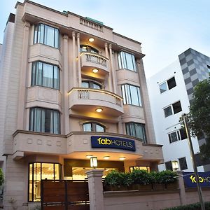 Fabhotel Check'In By Oran Cp New Delhi Exterior photo