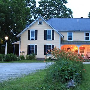 Wilder Farm Inn Barre Exterior photo