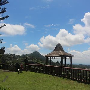 Sukuh Cottage Tawangmangu Exterior photo