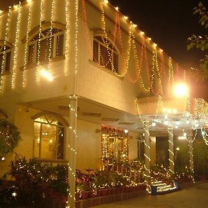 Hotel Sheetal Regency,Near Janambhumi Mathura Exterior photo