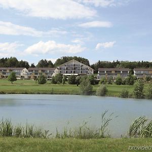 Small Luxury Hotel Wellnesshotel Golfpanorama Lipperswil Exterior photo