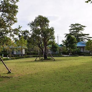 Poon Suk Resort Prachinburi Na Di Exterior photo