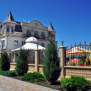 Afina Hotel Berdyansk Exterior photo