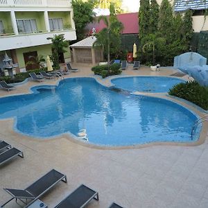 Yolanda Hotel Sihanoukville Exterior photo