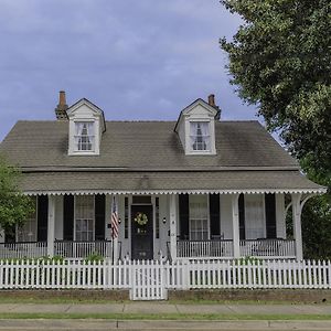 Riverboat Bed & Breakfast Bed & Breakfast Natchez Exterior photo