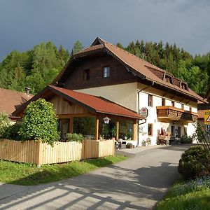 Gasthof Martinihof Hotel Latschach ober dem Faakersee Exterior photo