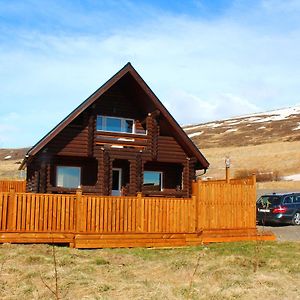 Akureyri Log Cottage Exterior photo