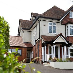 Lyndhurst House Exterior photo