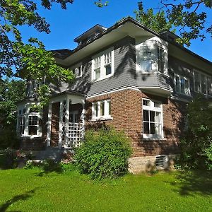 The Captain'S House Heritage Bed & Breakfast Bed & Breakfast Midland Exterior photo