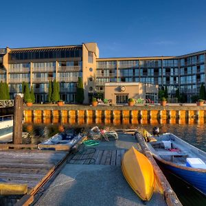 Oceanfront Suites At Teluk Cowichan Exterior photo