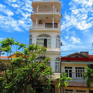 Nam Long Hotel Ðồng Hới Exterior photo