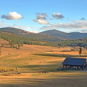 Eden Valley Ranch Hotel Oroville Exterior photo