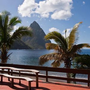 Still Beach House Hotel Soufriere Exterior photo