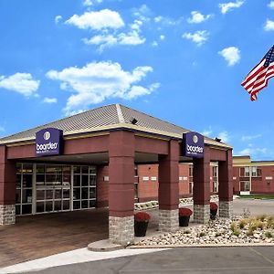 Boarders Inn & Suites By Cobblestone Hotels - Grand Island Exterior photo