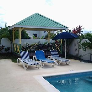 Sungold House Barbados Apartment Douglas Exterior photo