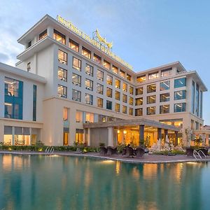 Muong Thanh Holiday Quang Binh Hotel Ðồng Hới Exterior photo