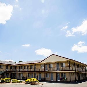 Lilac City Motor Inn & Steakhouse Goulburn Exterior photo