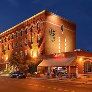 Hotel Du Fjord Saguenay Exterior photo