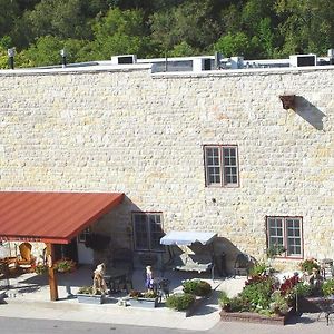 Stone Mill Hotel & Suites Lanesboro Exterior photo