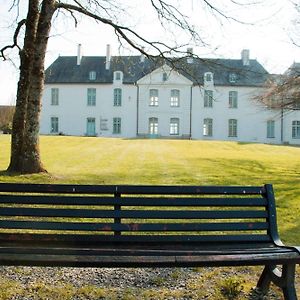 Surprenantes - Chateau Du Pe Hotel Saint-Jean-de-Boiseau Exterior photo