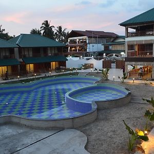 Holiday Inn Beach Resort Pulau Neil Exterior photo